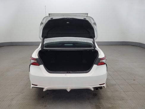 Used 2022 Toyota Camry SE image 29