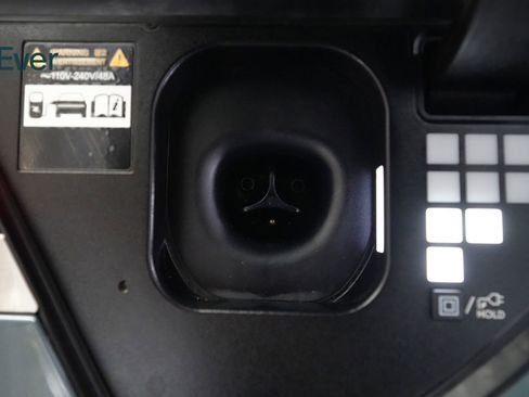 Used 2025 Hyundai Ioniq 5 Limited image 10