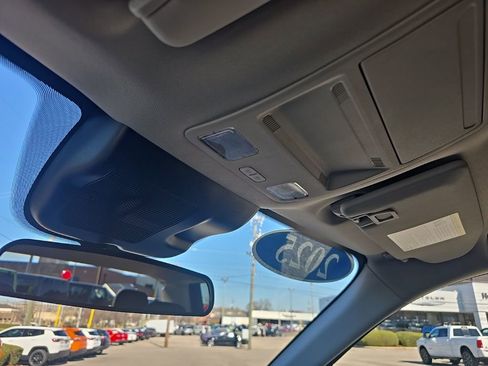 Used 2025 Ford Maverick XLT w/ XLT Luxury Package image 17