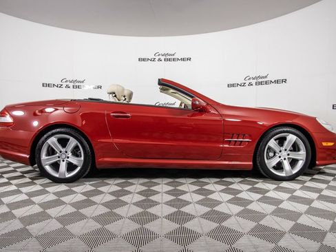 Used 2009 Mercedes-Benz SL 550 image 4