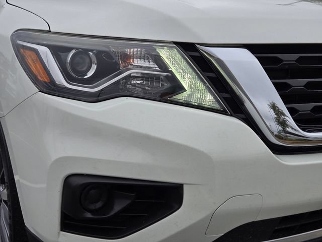 Used 2020 Nissan Pathfinder S FWD image 3