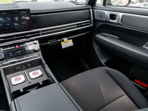 New 2026 Hyundai Santa Fe SE image 23