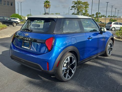 New 2026 MINI Cooper 2-Door Hardtop image 4