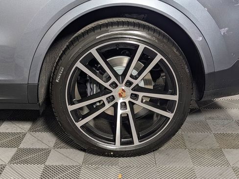 New 2026 Porsche Cayenne Coupe image 12