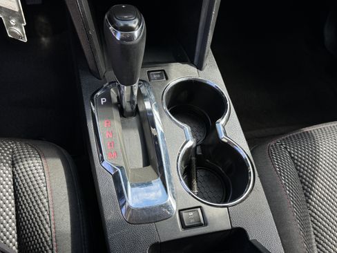 Used 2017 GMC Terrain SLE image 22