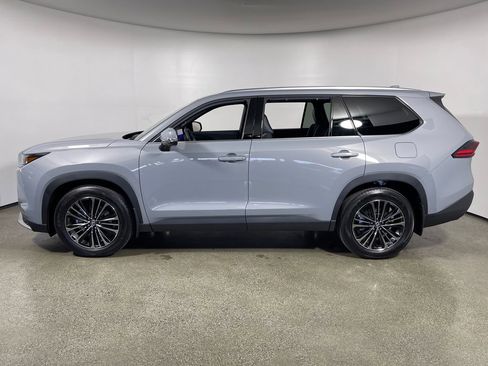 New 2026 Toyota Grand Highlander AWD Hybrid image 6