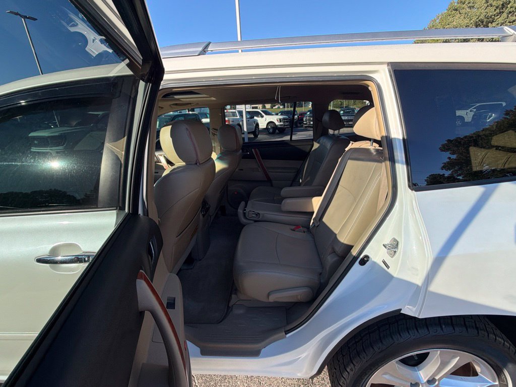 Used 2010 Toyota Highlander Limited w/ Extra Value Pkg 8 FWD image 11
