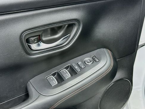Used 2024 Honda HR-V Sport image 15