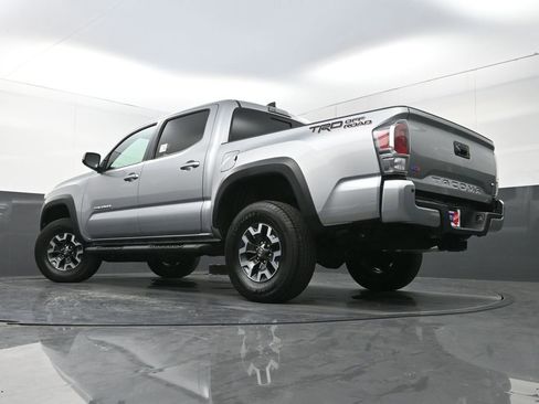 Used 2022 Toyota Tacoma TRD Off-Road w/ Technology Package image 28