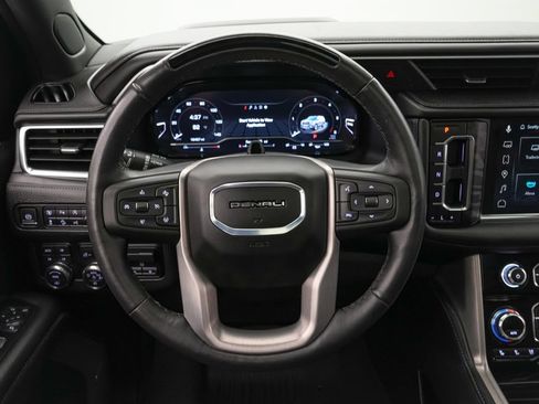 Used 2024 GMC Yukon Denali w/ Denali Reserve Package AWD/4WD image 16