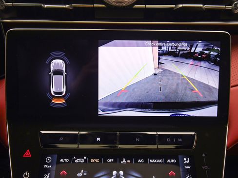 New 2026 Maserati Grecale Modena image 39