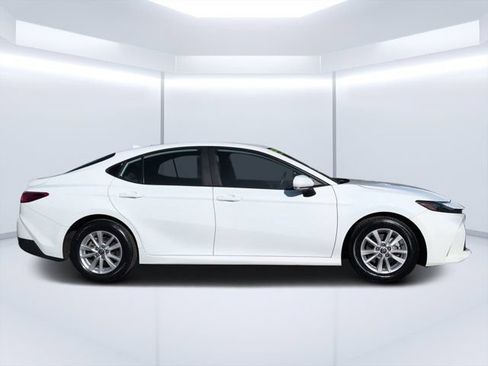Used 2025 Toyota Camry LE FWD image 2