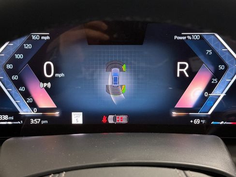 Used 2026 BMW X7 xDrive40i w/ Premium Package image 18