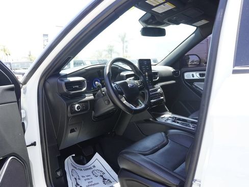 Used 2022 Ford Explorer ST w/ Equipment Group 401A AWD/4WD image 26