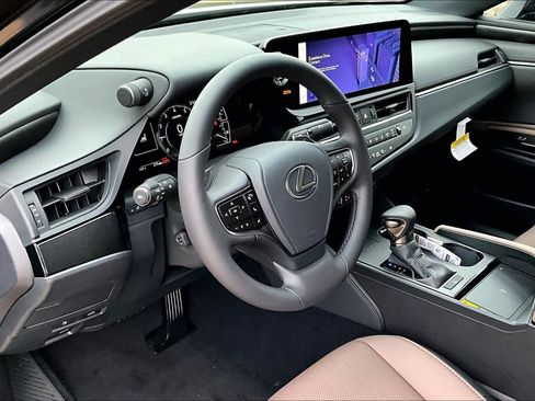 New 2025 Lexus ES 350 image 8