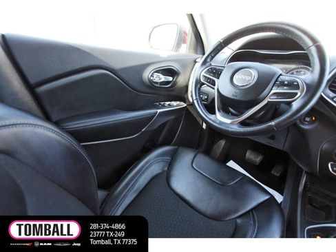 Used 2021 Jeep Cherokee Latitude Plus image 9