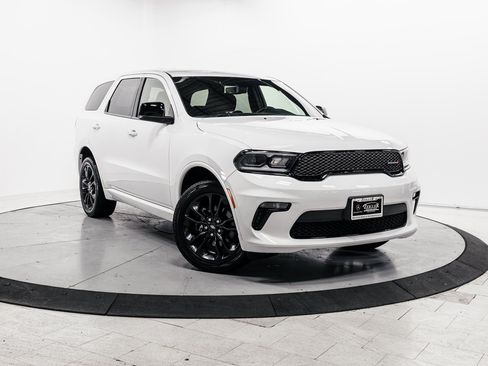 Used 2021 Dodge Durango SXT image 1