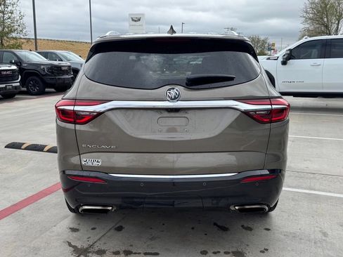Used 2020 Buick Enclave Premium w/ Surround and Sites Package FWD image 6