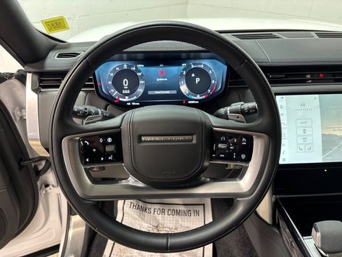 Used 2024 Land Rover Range Rover SE AWD/4WD image 18