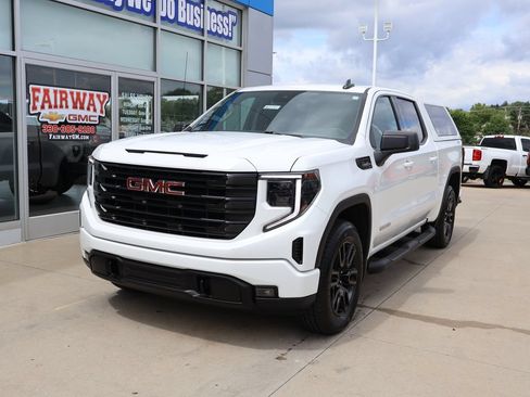 Used 2025 GMC Sierra 1500 Elevation w/ Preferred Package AWD/4WD image 6