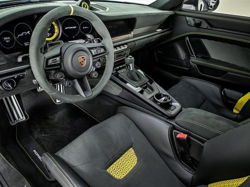 Used 2024 Porsche 911 GT3 RS RWD image 17