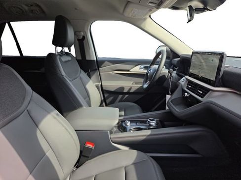 New 2026 Ford Explorer Active w/ Active Comfort Package AWD/4WD image 41
