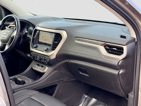 Used 2022 GMC Acadia Denali w/ Denali Ultimate Package AWD/4WD image 32