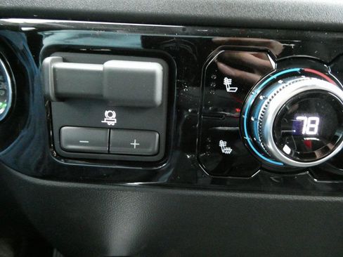 New 2026 GMC Sierra 1500 Elevation image 22