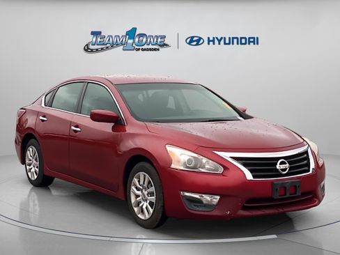 Used 2013 Nissan Altima 2.5 S image 1