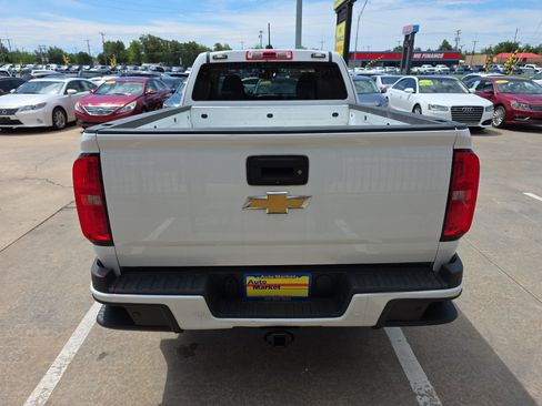 Used 2020 Chevrolet Colorado LT w/ Safety Package image 6
