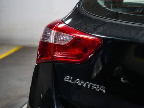Used 2016 Hyundai Elantra GT image 11
