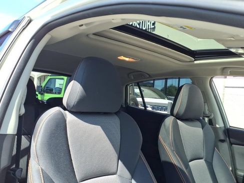 Used 2022 Subaru Crosstrek 2.0i Premium w/ Moonroof Package AWD/4WD image 23