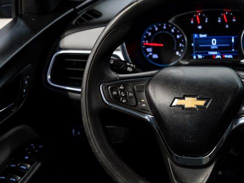 Used 2021 Chevrolet Equinox LT w/ LPO, Floor Liner Package AWD/4WD image 21