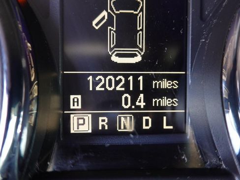 Used 2015 Nissan Rogue S w/ Convenience Package FWD image 12
