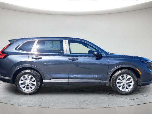 Used 2024 Honda CR-V LX image 4