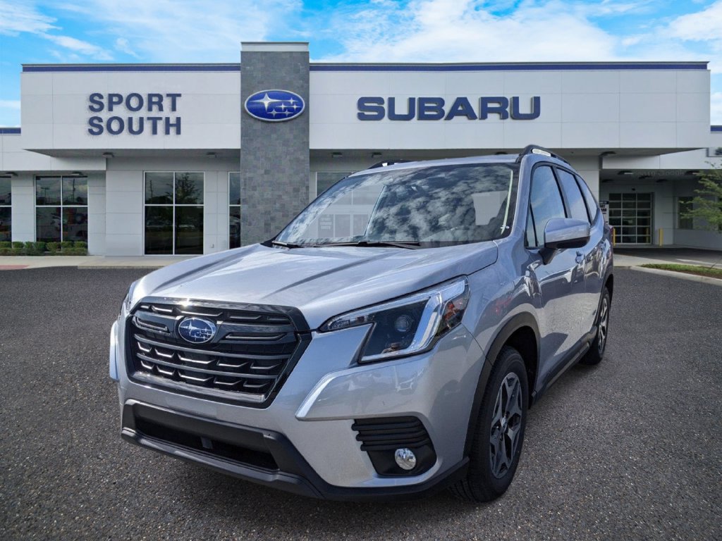 Used 2023 Subaru Forester Premium AWD/4WD image 8