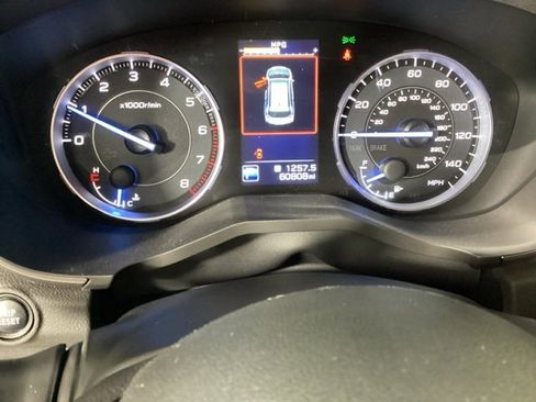 Used 2021 Subaru Ascent Limited w/ Technology Package image 32