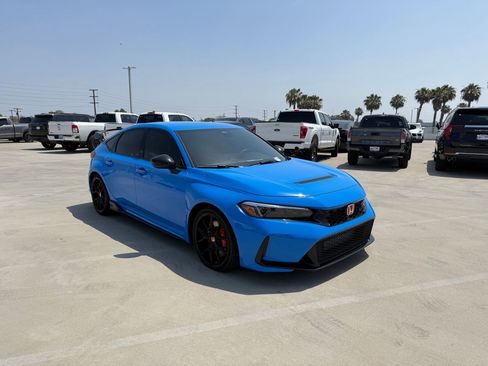 Used 2025 Honda Civic Type R image 4