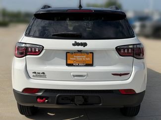 Used 2022 Jeep Compass Trailhawk w/ Trailhawk Convenience Group AWD/4WD video 4