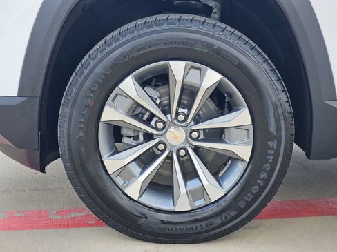 New 2027 Chevrolet Equinox LT FWD image 11