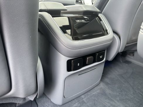 Used 2024 Lincoln Navigator L Black Label image 23