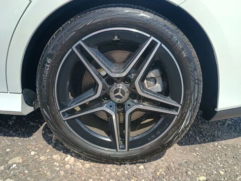 Used 2025 Mercedes-Benz CLA 250 4MATIC image 26