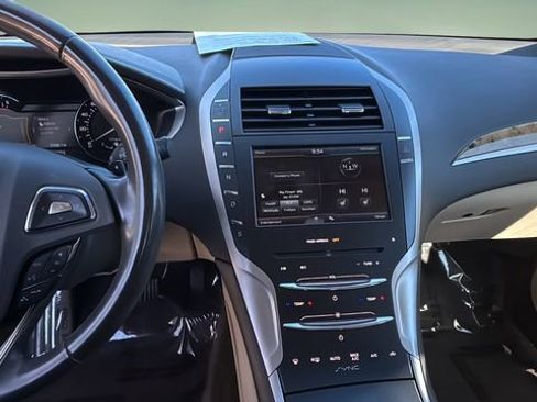 Used 2016 Lincoln MKZ w/ Equipment Group 200A Select image 10