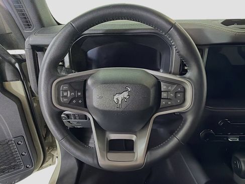 Certified 2025 Ford Bronco Badlands AWD/4WD image 15