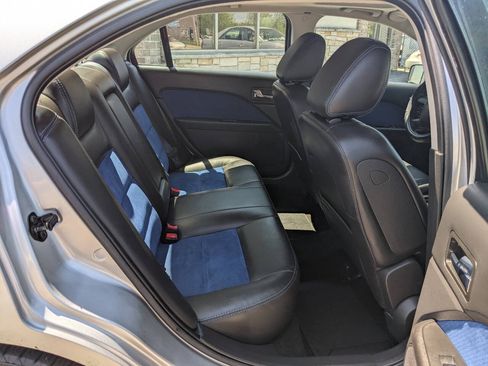 Used 2009 Ford Fusion SE FWD image 16