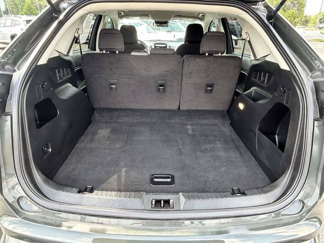 Certified 2024 Ford Edge SE w/ Black Appearance Package AWD/4WD image 8