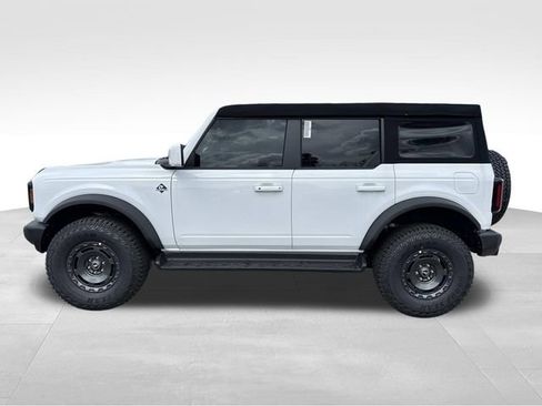 New 2025 Ford Bronco Outer Banks w/ Sasquatch Package AWD/4WD image 5