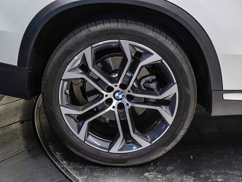 Used 2024 BMW X5 sDrive40i w/ Parking Assistance Package image 11