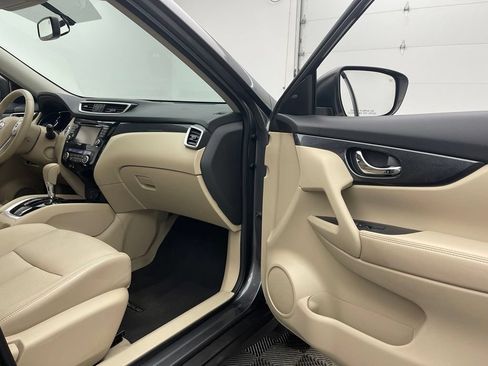Used 2015 Nissan Rogue SL w/ SL Premium Package AWD/4WD image 32