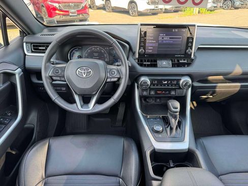 Used 2022 Toyota RAV4 XSE w/ Protection Package (TMS) AWD/4WD image 20